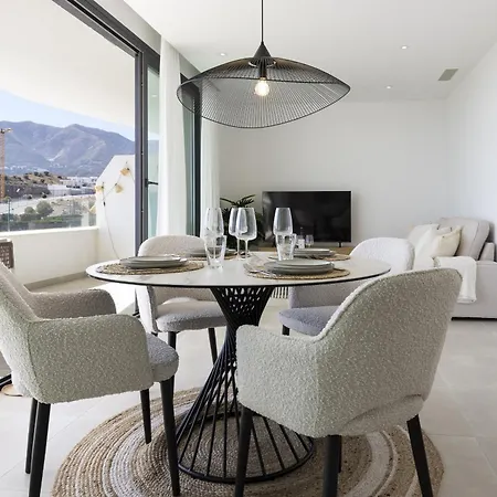 Apartment Modern Luxury With Terrace In Higueron *