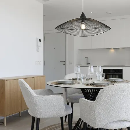 Modern Luxury With Terrace In Higueron