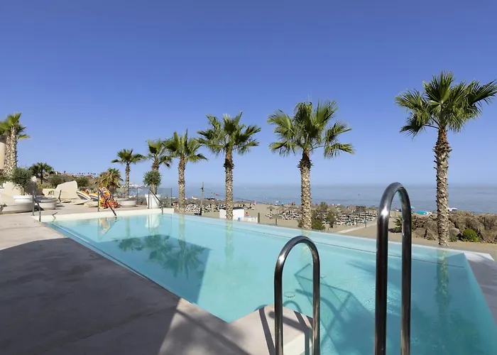 Modern Luxury With Terrace In Higueron Apartment *